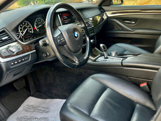 BMW 5 Series foto 4