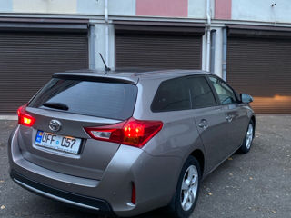 Toyota Auris foto 3