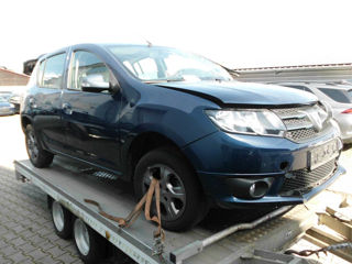 Dacia sandero  2016  la piese. foto 2