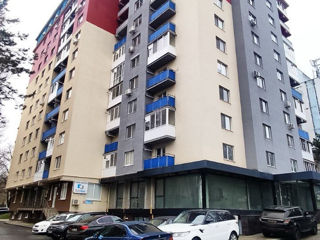 Apartament cu 3 camere, 100 m², Botanica, Chișinău