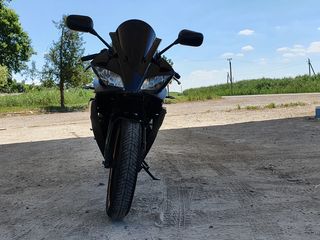 Yamaha YZF R125 foto 1