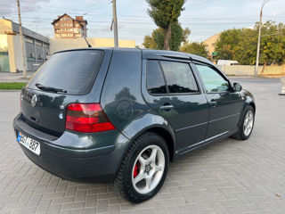 Volkswagen Golf foto 4