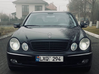 Mercedes E-Class foto 2