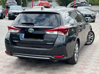 Toyota Auris foto 3