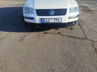 Volkswagen Passat foto 2