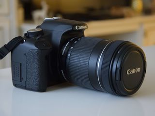 Canon 500D + obiectiv 18–135 mm ca nou foto 4