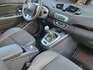 Renault Scenic foto 10