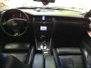 Audi S8 foto 8