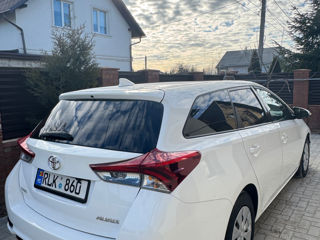 Toyota Auris foto 3