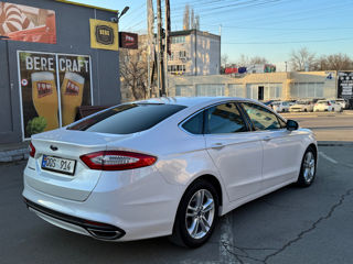 Ford Mondeo foto 6