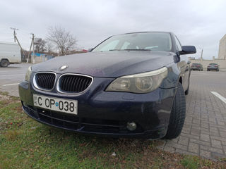 BMW 5 Series Touring foto 1