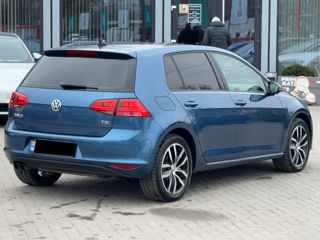 Volkswagen Golf foto 4