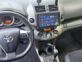 Toyota Rav 4 foto 6