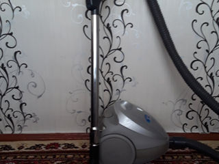 Продам б/у пылесос  Samsung 1400w