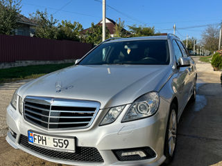 Mercedes E-Class foto 1