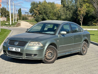 Volkswagen Passat foto 2