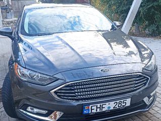 Ford Fusion foto 1