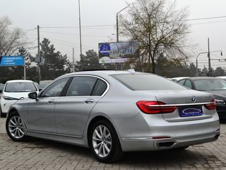 BMW 7 Series foto 4