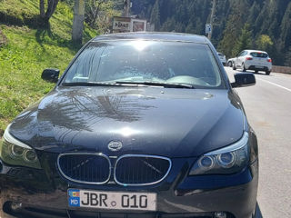 BMW 5 Series foto 2