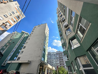 Apartament cu 3 camere, 140 m², Poșta Veche, Chișinău foto 2