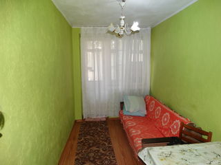 Se vinde apartament cu 1 cameră în cămin, buiucani, str. ion pelivan! foto 1