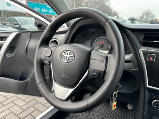 Toyota Auris foto 11