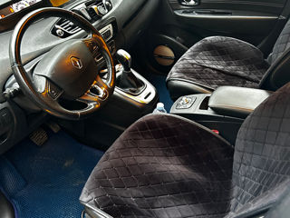 Renault Grand Scenic foto 3