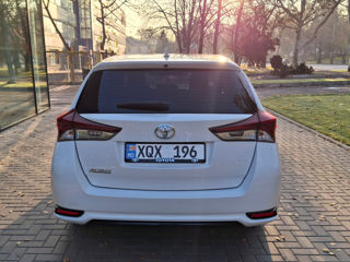 Toyota Auris foto 5