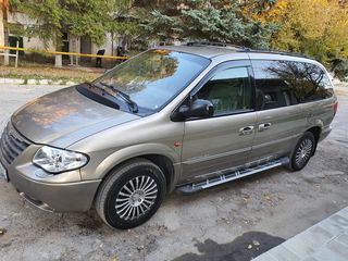 Chrysler Grand Voyager foto 3