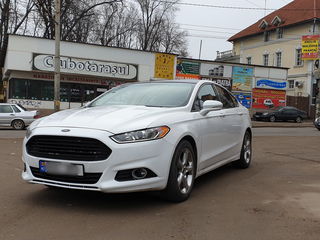 Ford Mondeo foto 6