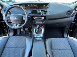 Renault Grand Scenic foto 8