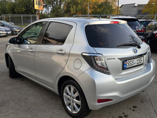 Toyota Yaris foto 4