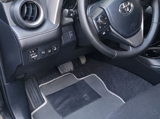 Toyota Rav 4 foto 4