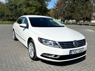 Volkswagen Passat CC foto 2