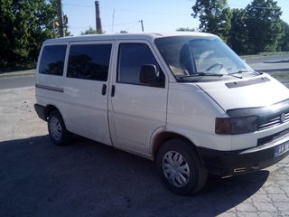 Volkswagen T4 foto 3