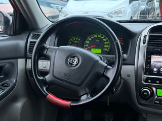 KIA Cerato foto 16