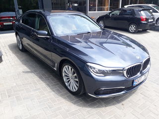 BMW 7 Series foto 2