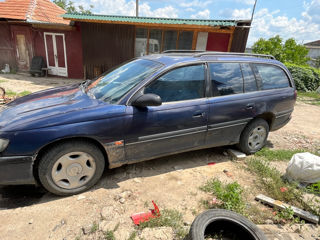 Opel Omega foto 3