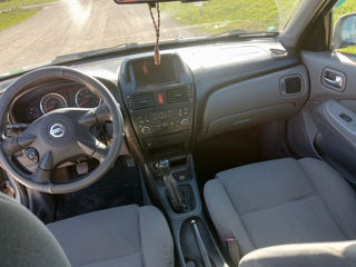 Nissan Almera foto 7