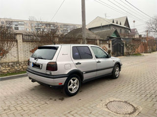 Volkswagen Golf foto 2