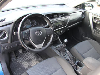 Toyota Auris foto 9