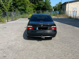 BMW 5 Series фото 2