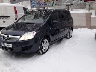 Opel Zafira foto 9