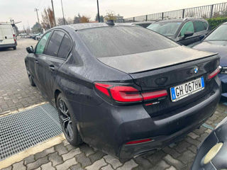 BMW 5 Series foto 4