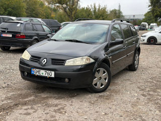 Renault Megane foto 2