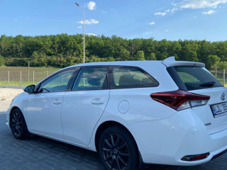 Toyota Auris foto 7