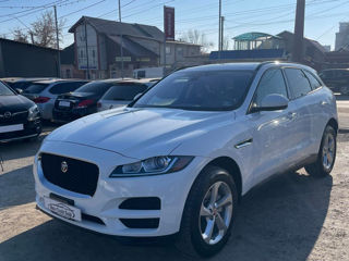 Jaguar F-PACE foto 2