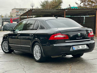 Skoda Superb foto 4