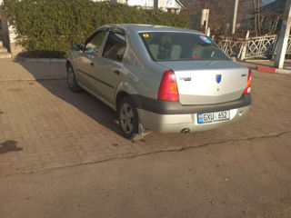 Dacia Logan foto 10