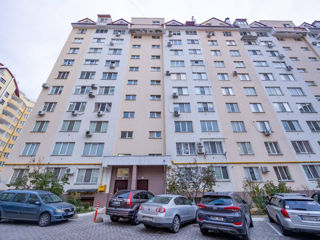 Apartament cu 2 camere, 72 m², Buiucani, Chișinău